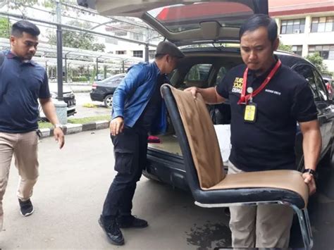 Video pornografi anak: 'Orang tua korban' ikut menyaksikan, kata .